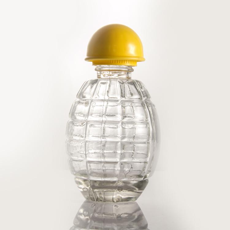 Unique 150ml Beverage Juice Wine Glass Hand Grenade Shaped Bottle With