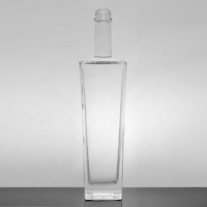 Rectangular 70cl Rum Whiskey Container Cork Top Black Lid Vodka Spirits