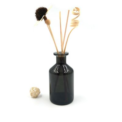High-end green 200ml scent aroma reed diffuser bottles with cork stopper 