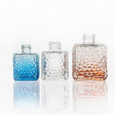 80 ml 90 ml 200 ml Square Blue Colorful Aromatherapy Diffuser Bottle Embossed Glass Aroma Bottle Supplier 