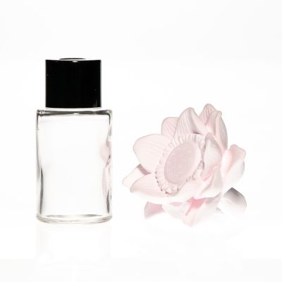 cosmetic packaging 30ml round shape perfume glass bottle with plastic spray pump