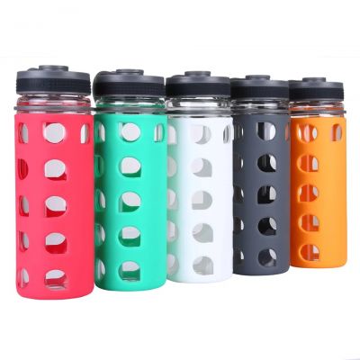 Wholesale portable Sport 500ml glass water bottle with silicone sleeve