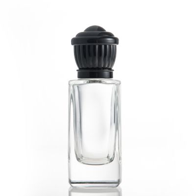 Wholesales small square shaped empty glass spray design perfume bottle