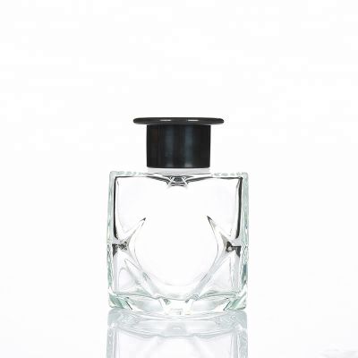 Customized Special Shape Transparent Gift Glass Diffuser Bottle 