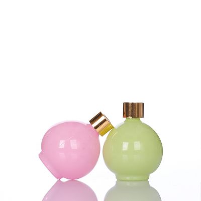Classical Fashion 70ml Customized Color Ball Shape Perfume Bottle Glass Refillable Perfume Bottle 