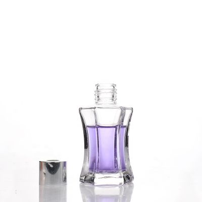 The New Hexagonal Shape Perfume Bottle 40ml Refilled Glass Perfume Bottle With Cap 