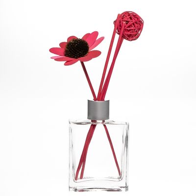 Flower logo printed clear glass perfume bottle 60ml wholesale 