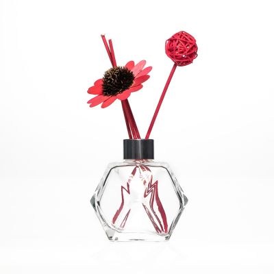 New Design 200ml Polyhedral Shaped aroma fragrance reed diffuser glass bottle with reed stick 