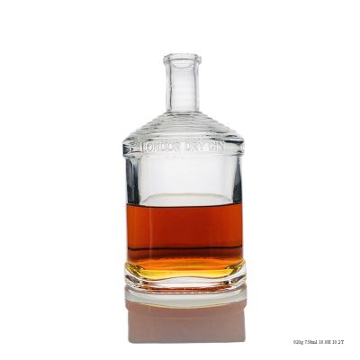 Wholesale Custom Made Transparent Gin Bottle Glass Bottle With Cork 
