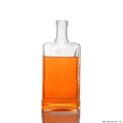 Food Grade High Quality 750ml Square Glass Bottle For Liquor 