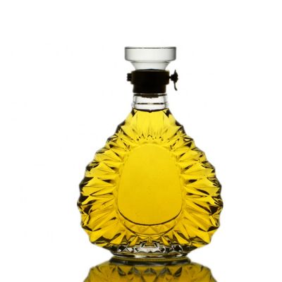 hotsale Carved 500ml XO whisky vodka brandy liquor glass bottles 