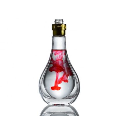 Customized Design 100ml 135ml Luxury crystal glass wine bottle whisky Transparent Glass Perfume Bottle 