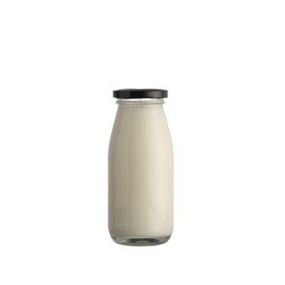 Custom Classic Empty Clear 250ml Glass Milk Bottles Wholesale for Coffee Drinks with Lid 