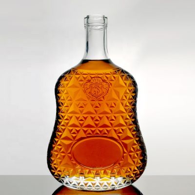 Luxury Super Flint 700 ml Liquor Embossed Glass For Cognac Bottles With Cork Stoppers 700ml Empty XO Brandy Bottle