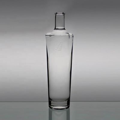 Crystal Spirit Glass Bottle Manufacturers 70cl Gin Bottles Wholesale 700ml Empty Liquor Glass Bottles With Corks 