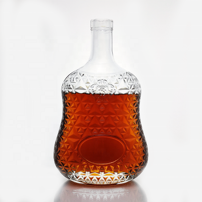 Decorative Empty Spirit Glass 700ml Xo Brandy Bottle Fancy Personalized Liquor 700ml Embossed Bottle With Cork Stoppers