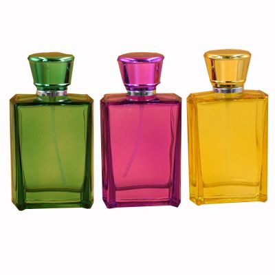 Separate packaging of 50ml glass bottle of colored square perfume spray bottle with screw cap