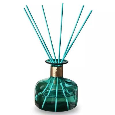 dark green aroma reed diffuser essential oill glass bottle
