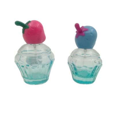 New 30ml 50ml Green Strawberry Perfume Glass Spray Bottles with Cute Lids 