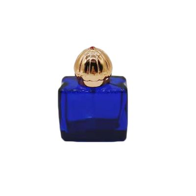 Exquisite small perfume glass bottle 25ml 30ml blue glass bottle