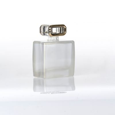 Hot sale clear 100ml glass perfume bottle with  plastic cap