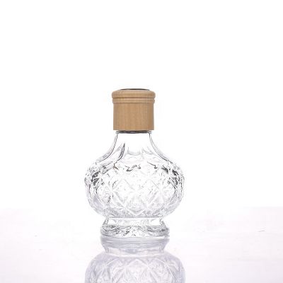 Special Flower Basket Engraving Type Glass Perfume Diffuser Bottle 