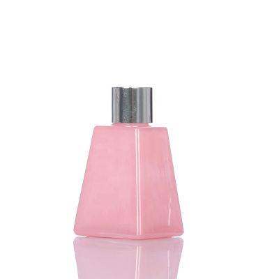 50ml Trapezoid Shape Pink Bottle Diffuser Glass Bottle For Fragrance Oil 