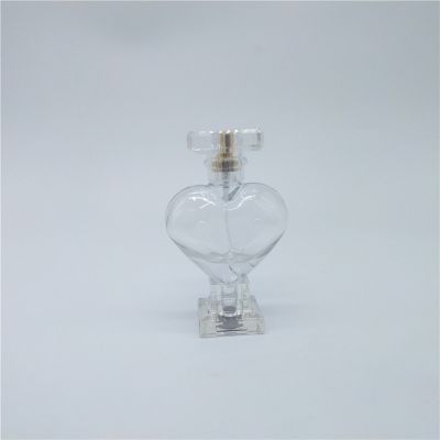 50ml glass perfume bottle with heart decoration 