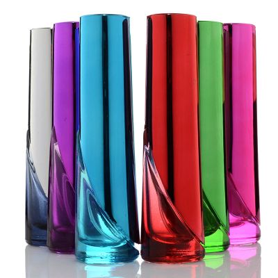 Wholesale customized 12ml color personalized empty spray perfume bottle 