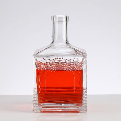 Elegant relief high-end square 750ml tequila bottle hot selling glass bottle and lid