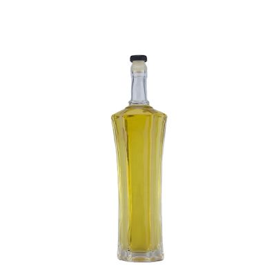 Unique Irregular Shape Flat Shoulder Glass Bottle 70 Cl Whiskey Matte Ropp Screw Cap Bottle 