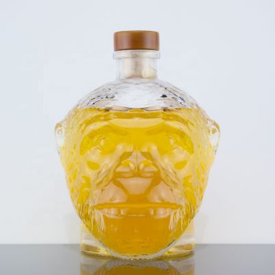 Unique Engraving Orangutan Face Shape Super Flint Glass Bottle 70 Cl Spirit Frost Decal Bottle 