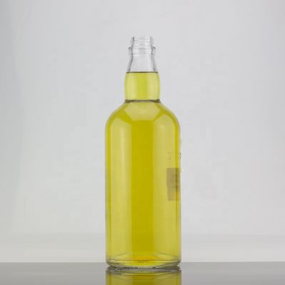 Screw Cap Sealed Transparent Round Shape 750ml Spirits Liquor Glass Bottle Wholesale 