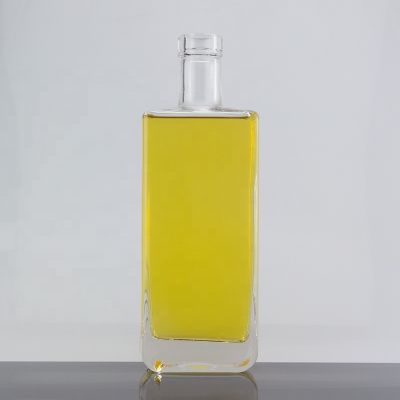 Square Shape Thick Bottom 750ml Whisky Super Flint Glass Bottle For Corks 