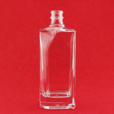 Unique Shoulder Design Tequila Bottle Clear Spirit Glass Whiskey Bottle With Plastic Tamper Proof Cap 