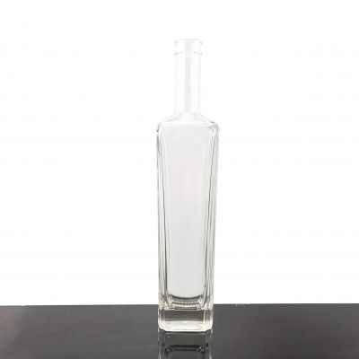 New Design Exquisite Decal Glass Bottle Transparent High End Vodka Glass bottle With Cork Stoppers 