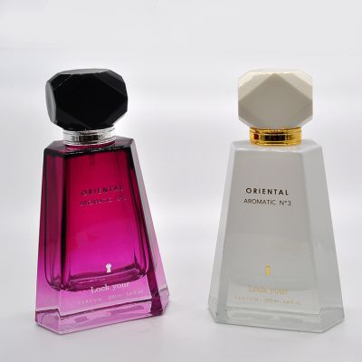 Women's high quality exquisite modern design thick glass perfume bottle