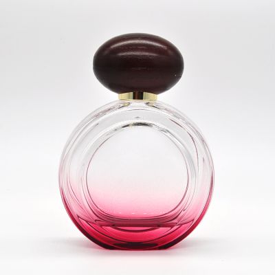 Elegant round gradient color wood cap 100ml glass recyclable spray perfume bottles 