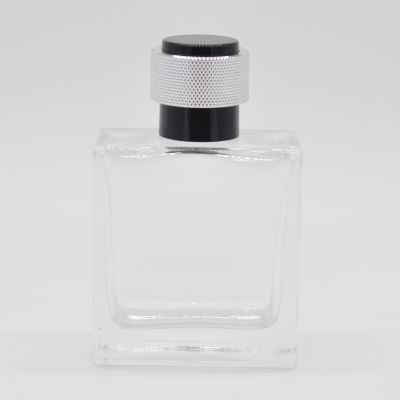 Empty high quality transparent clear OEM glass perfume bottle with pump sprayer 