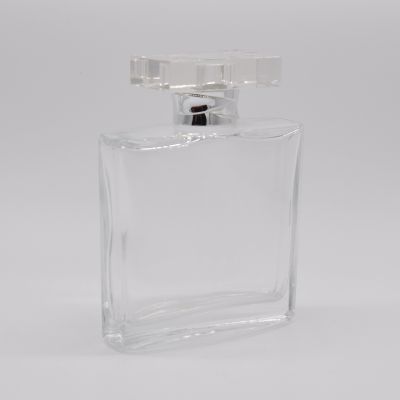 Wholesale simple design OEM Clear glass perfume bottle with pump sprayer 