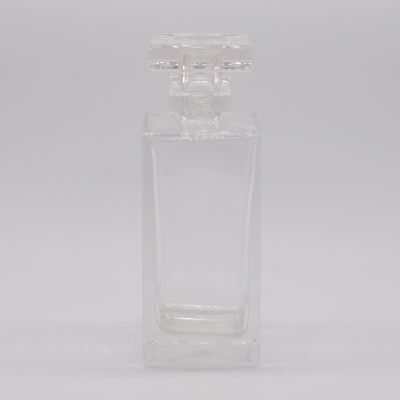 High quality Empty rectangle transparent OEM glass perfume bottle with pump sprayer 