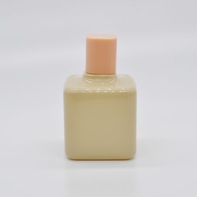 Fancy design bulk 30ml customized color logo perfume bottle 