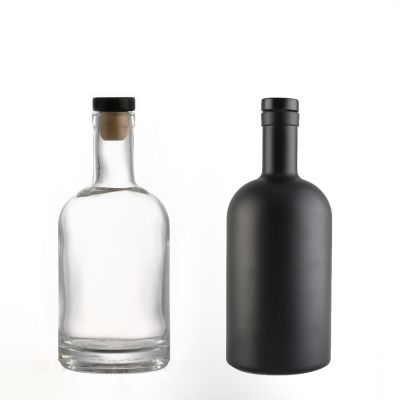 500ml flint heavy base round cork Gin glass bottle for spirit and Vodka glass bottle 