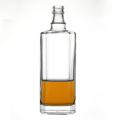 High Quality Square Flint Whiskey Glass Bottle Customize 500ml Glass Liquor Bottle Factory 
