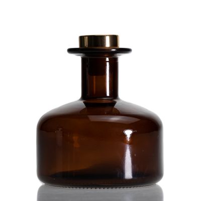 Unique Long Neck Big Belly Shape Amber Reed Glass 300ml Aroma Diffuser Bottle With Cork 