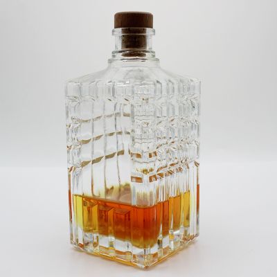 high-end quality super flint glass whisky brandy glass bottle with wood cork 