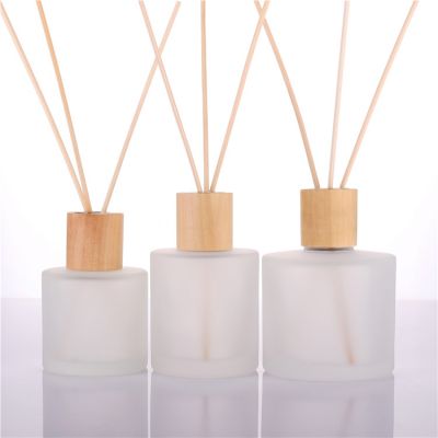 Wholesale frosted empty round reed diffuser glass bottle for fragrance 200ml