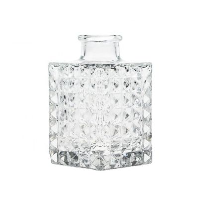 Luxury Design 100ml 150ml Square Embossed Crystal Glass Aroma Diffuser Bottle for Decorative