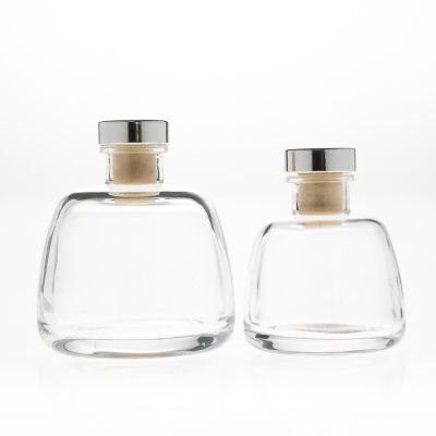 Custom 100ml 200ml Round Shaped Glass Reed Diffuser Bottle With Cork