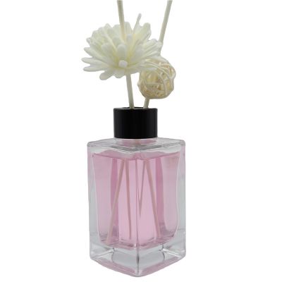 Cute Packaging cosmetic glass 140 ml bottles empty reed Diffuser bottle with screw lid